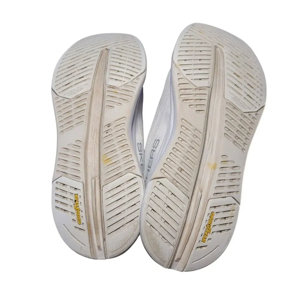 SKECHERS Max Cushioning Glide Step Caledonia Hands Free Slip-Ins